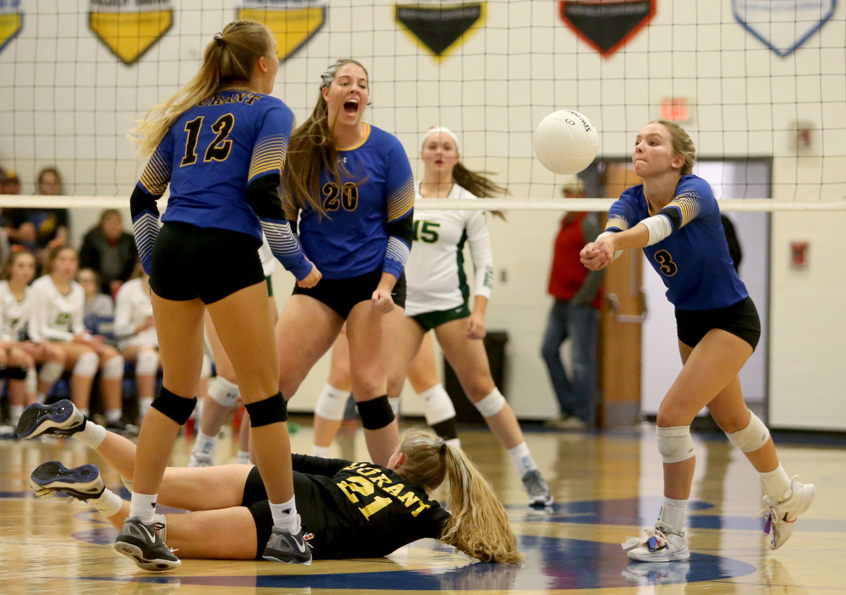 103018-Regional-Volleyball-005